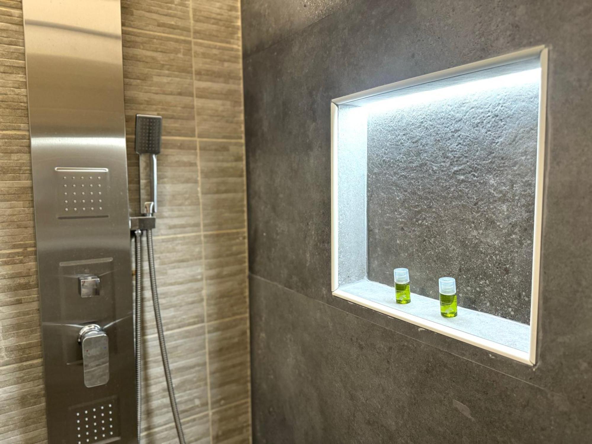 Loft Deluxe Aeropuerto Lägenhet Ojos de Garza Exteriör bild